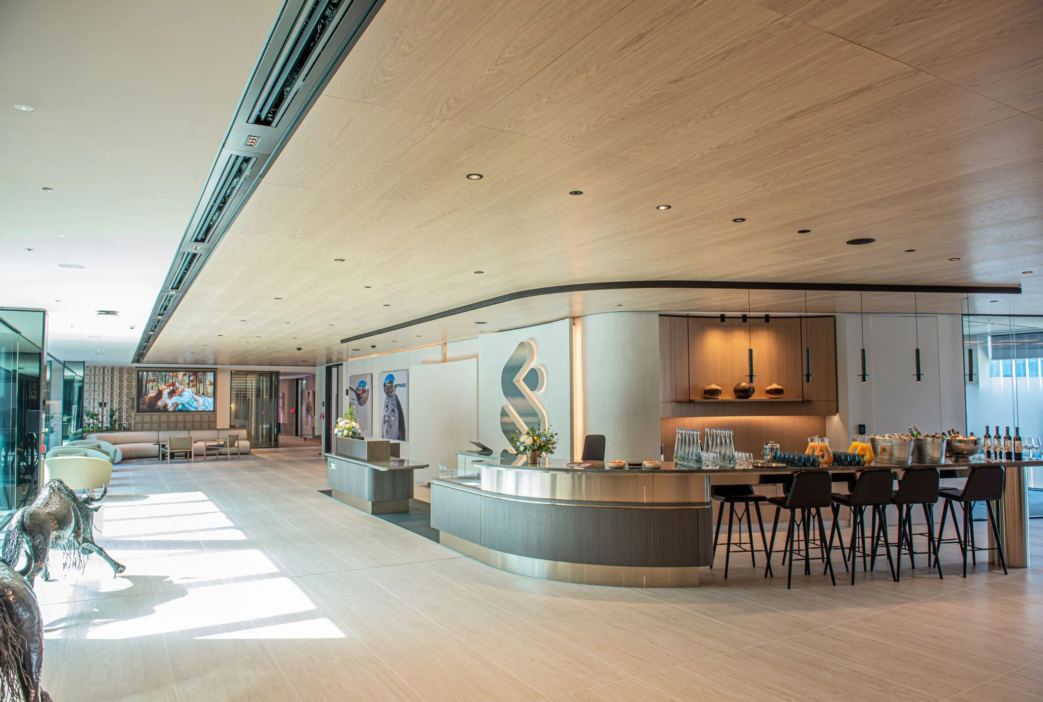 Standard Chartered Headquarters, London, United Kingdom